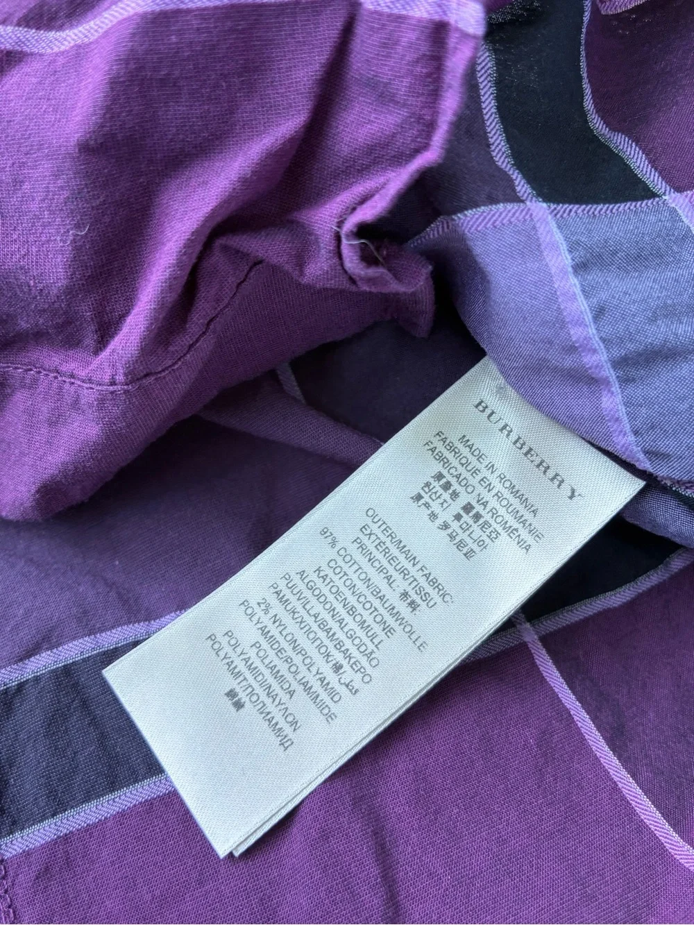 🌺GORGEOUS BURBERRY BRIT plaid button down long sleeve top ❤️ - Picture 6 of 8
